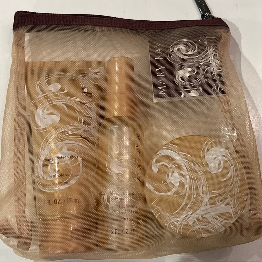 New Mary Kay Gift Set